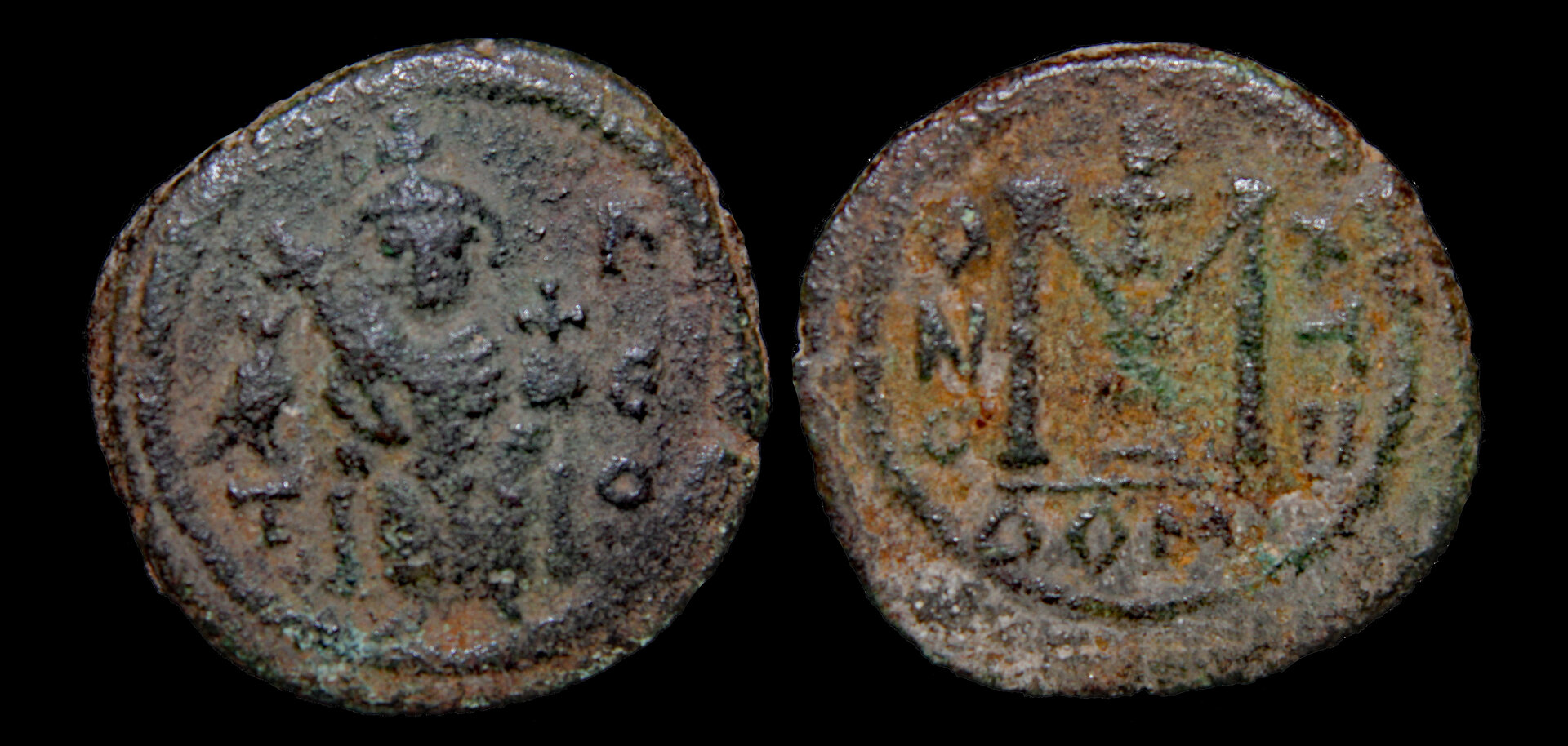 D-Camera Byzantine-Arab imitation follis 4.49 g  Constans type eagle Isreal 10-21 10-23-21.jpg
