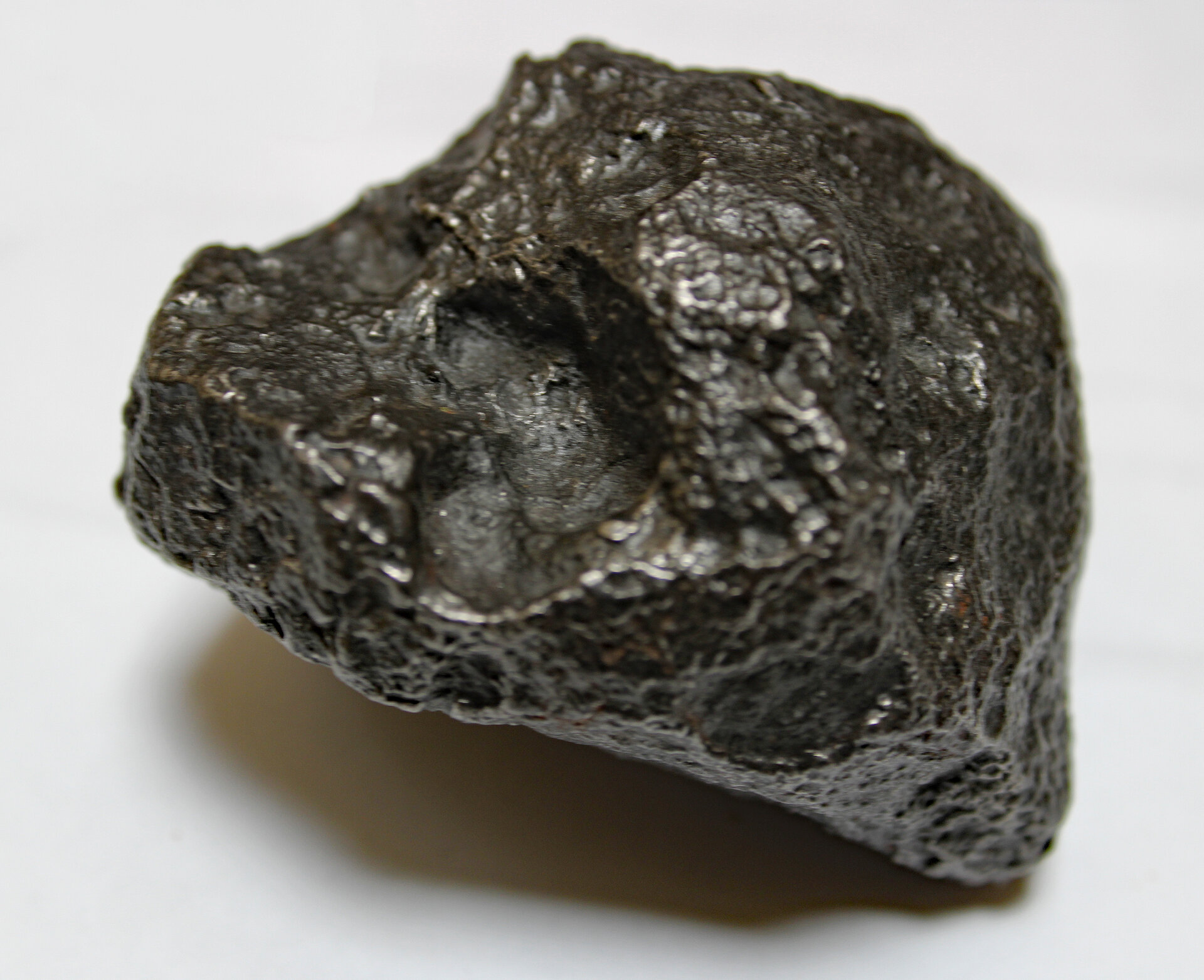 D-Camera Campo del Cielo  meteorite  954.7g 75x44x53mm iron-nickel 4-10-21.jpg