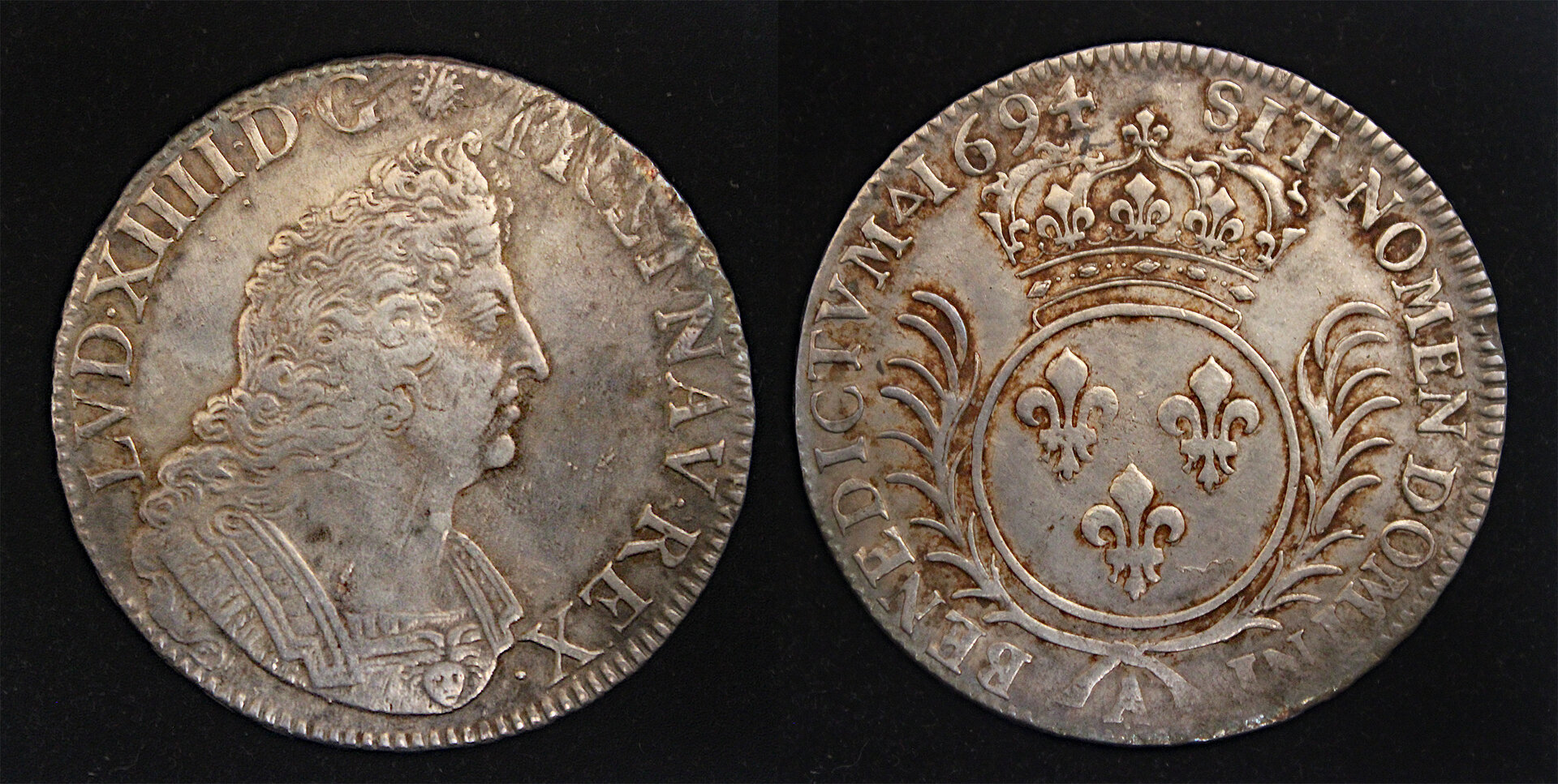 D-Camera France Louis XIV reformation ecu aux palmes 1694 Pair (A) Dy royales 1520 27.2 g 1-1-25.jpg