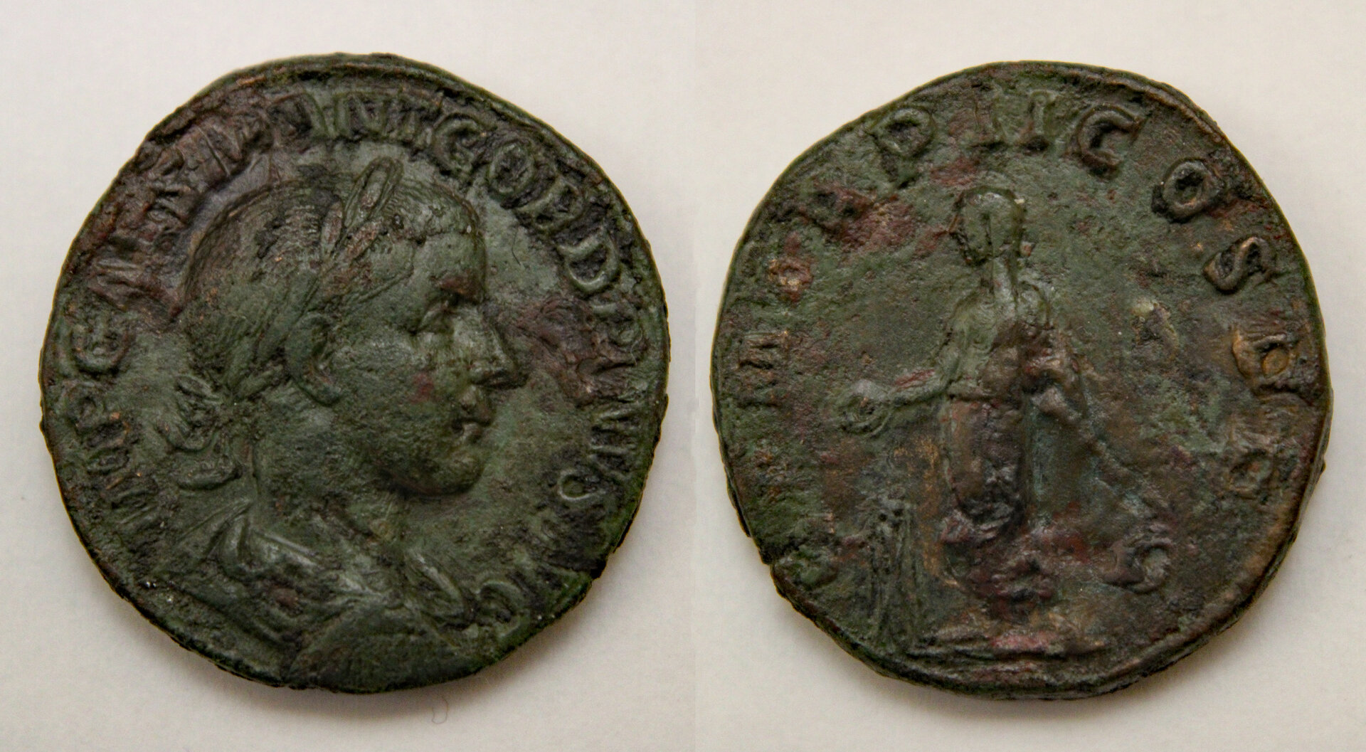 D-Camera Gordian III sestertius 239 AD Empsacrificing 20.7 g first ses RIC 280 4-6-21.jpg