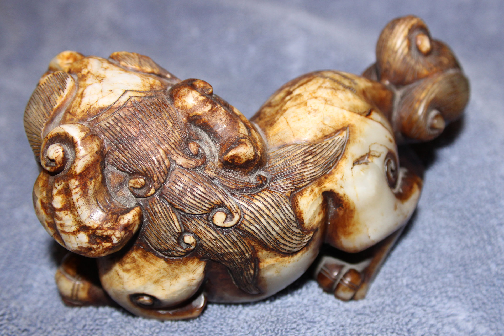 D-Camera  Large Fu Lion Carving 2,  5-28-20.jpg