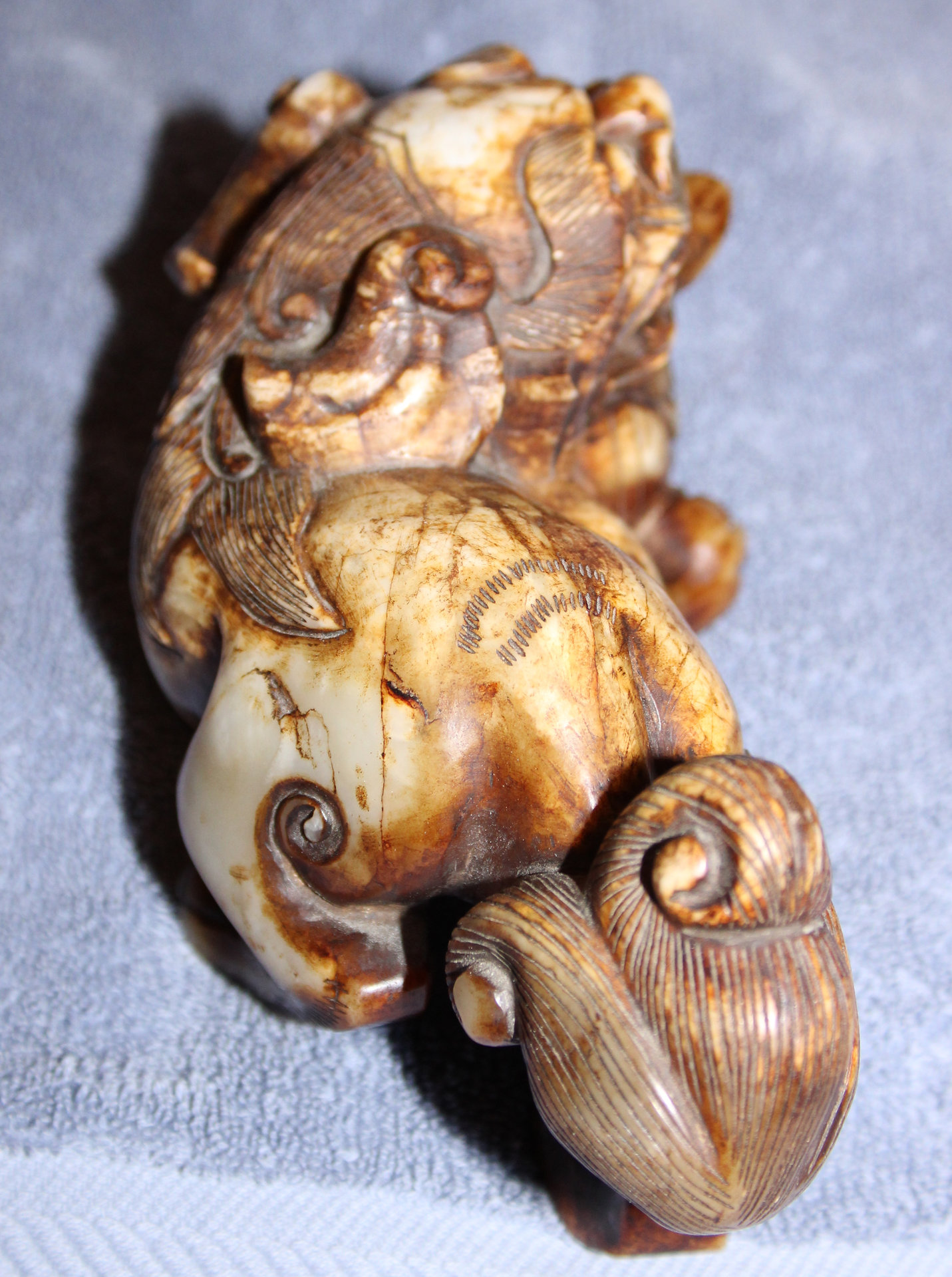 D-Camera  Large Fu Lion Carving 3,  5-28-20.jpg
