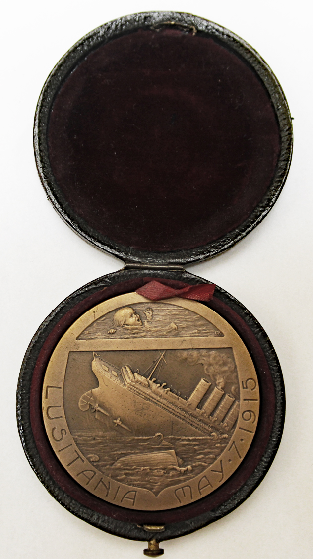 D-Camera Lusitania Baudichon medal 1920  Medal in Case 4-6-22.jpg