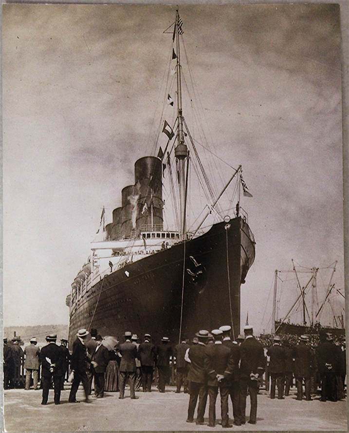 D-Camera Lusitania Baudichon medal 1920  Ship Photo 4-6-22.jpg