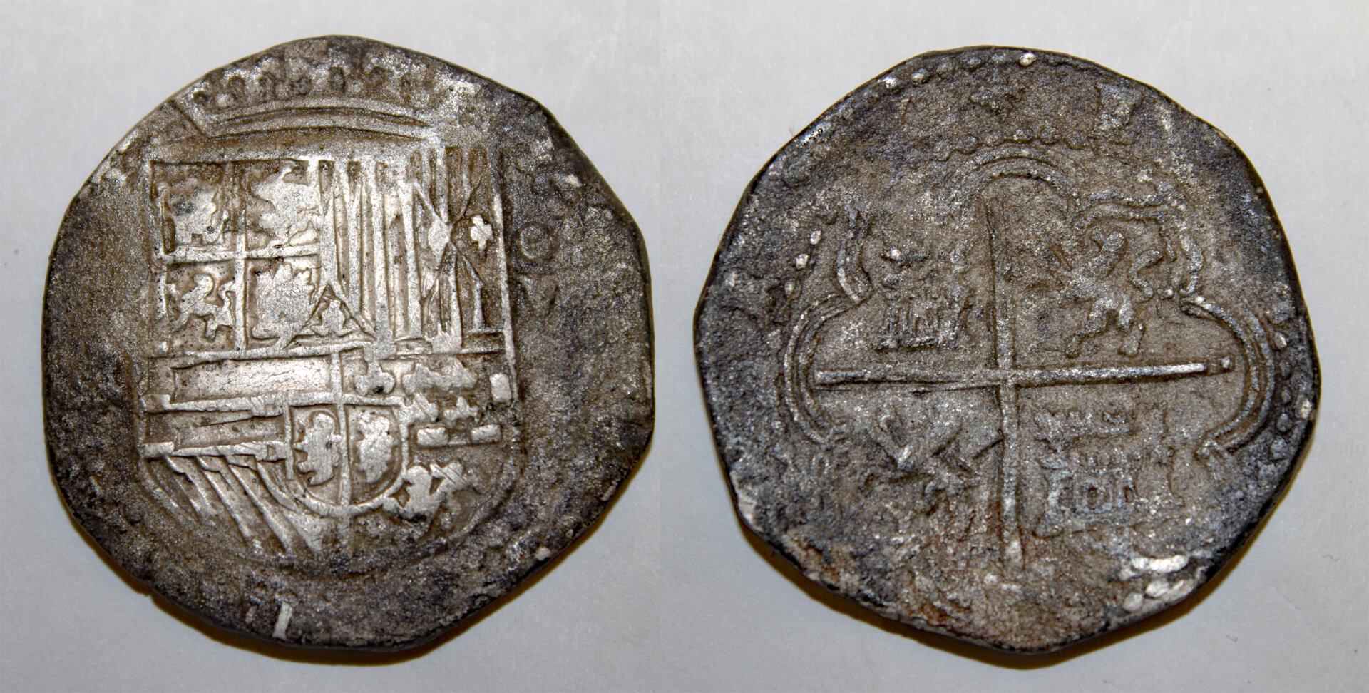 D-Camera Potosi Philip II 8 reales assayer RL No Date (1589-90) Sana'a hoard KM 5.1 9-24-24.jpg