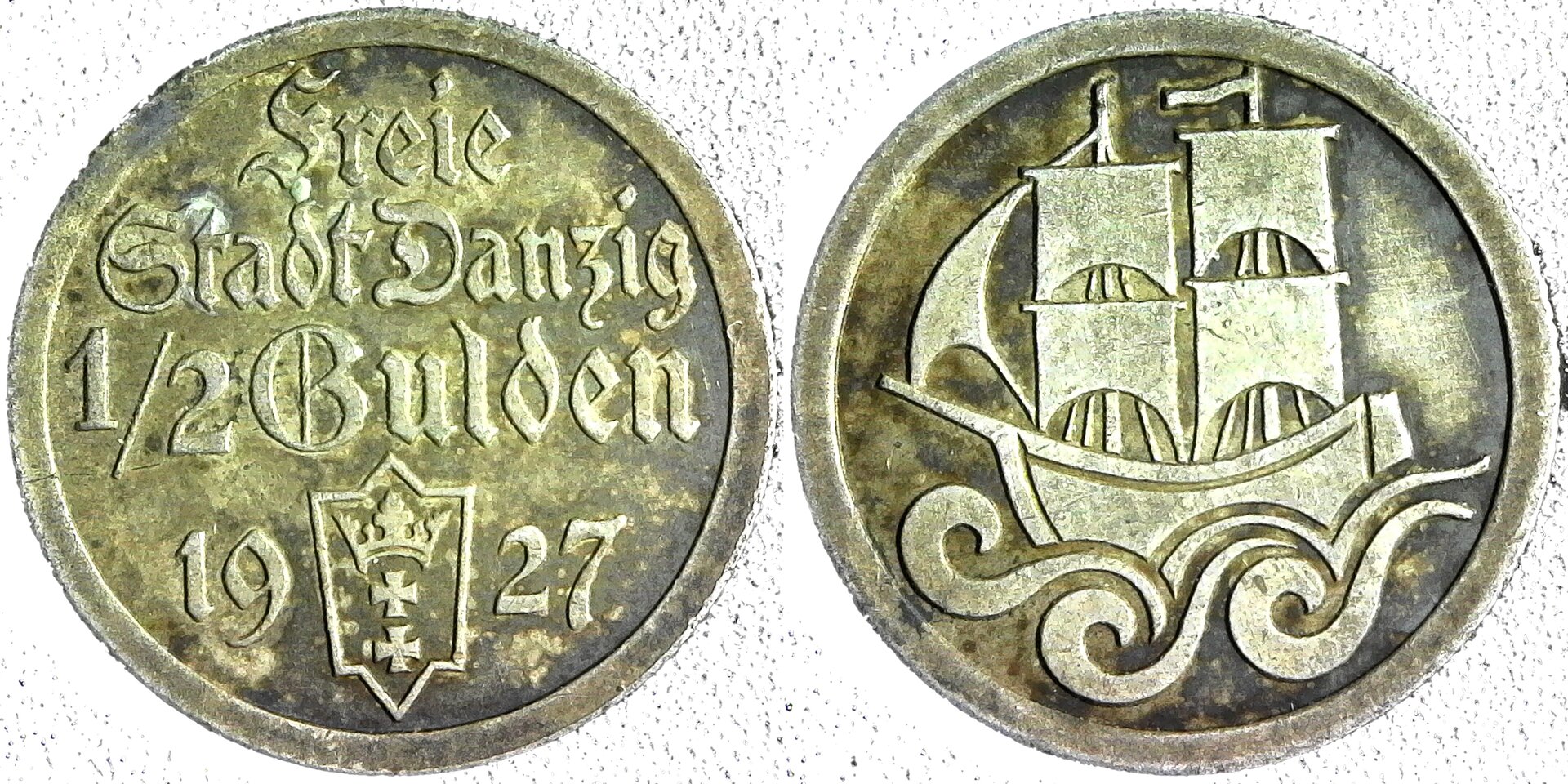 Danzig Half Gulden 1927 obv-side-cutout.jpg