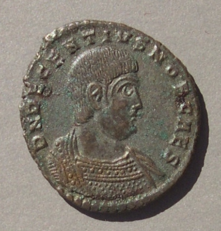 Decentius8293o.JPG