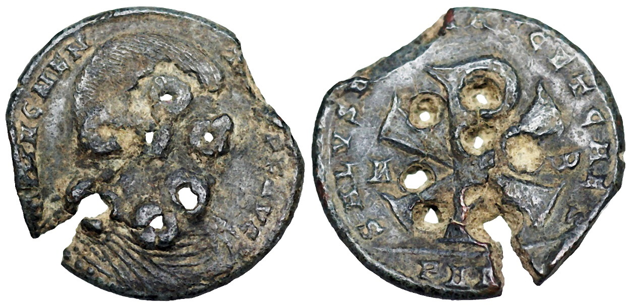 Decentius_Arles_194_holed.jpg