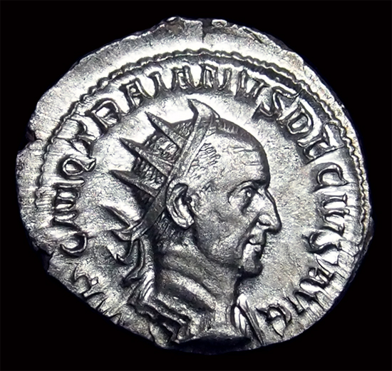deciuso.jpg
