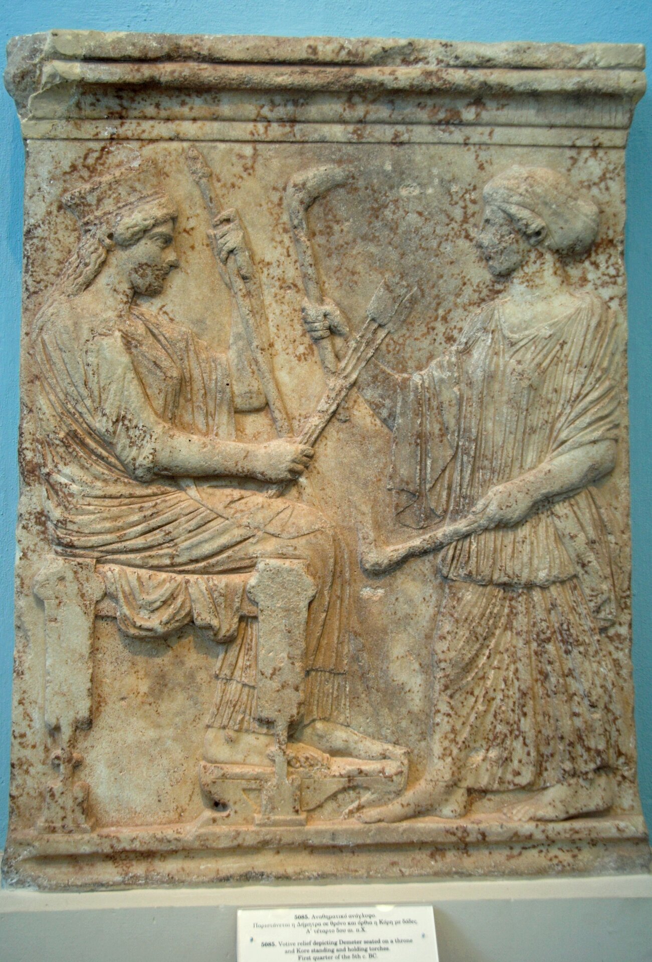 Demeter_and_Kore,_marble_relief,_500-475_BC,_AM_Eleusis,_081135.jpg