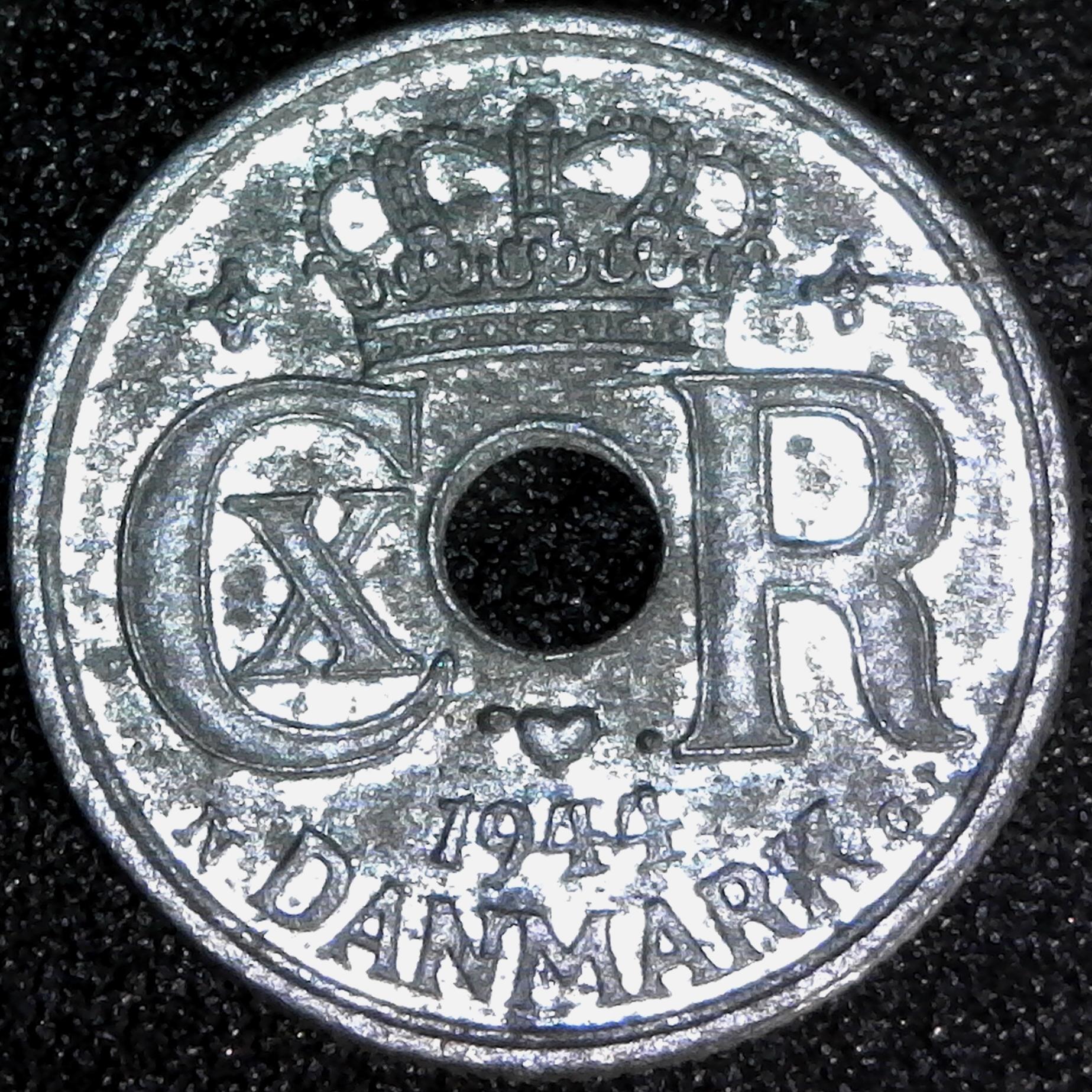 Denmark 10 Ore 1944 obv A.jpg