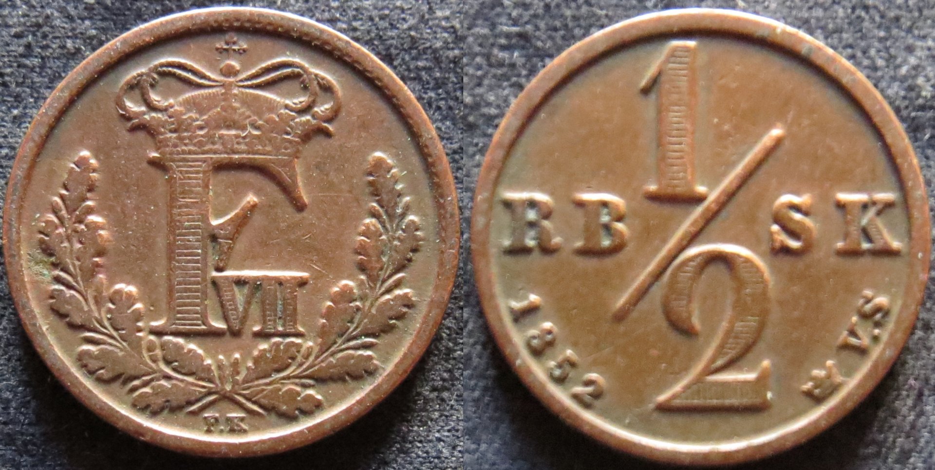 Denmark 1852 Frederick VII ½ Rigsbankskilling.jpeg