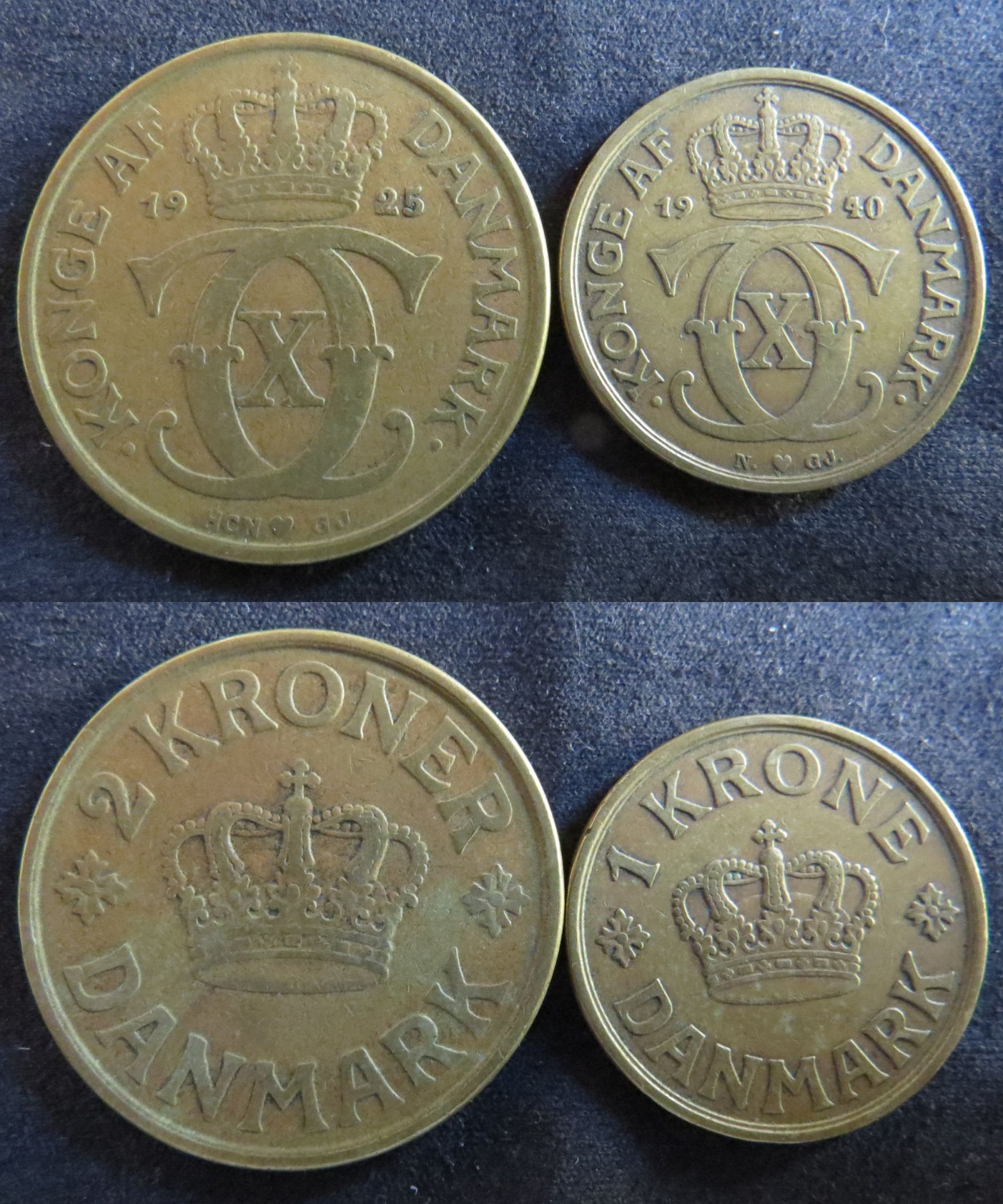 Denmark 2 Kroner 1925 and 1 Krone 1940 copy.jpg