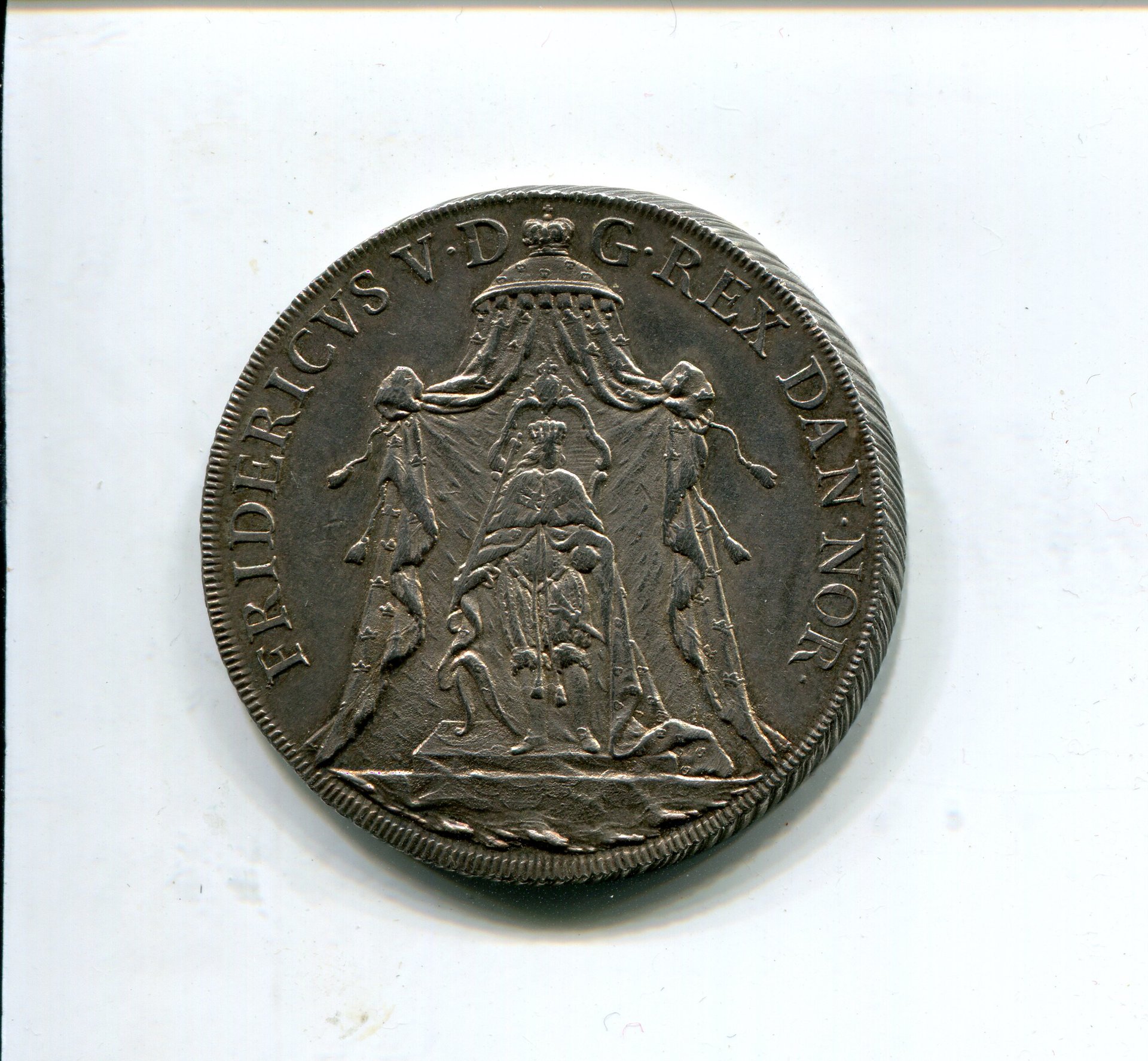 Denmark Frederik V Speciedaler 1747 LD obv 437.jpg