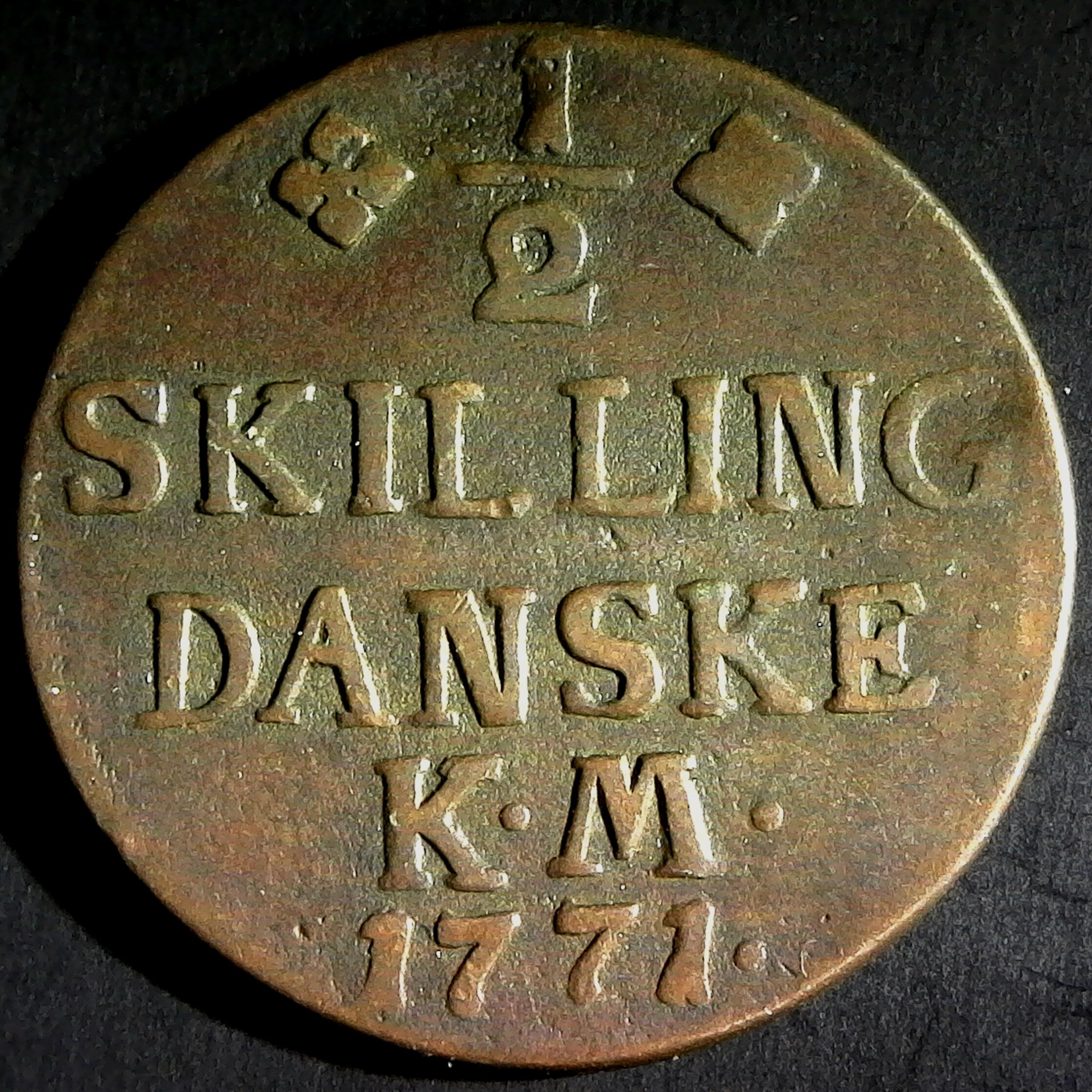 Denmark Half Skilling 1771 rev.jpg