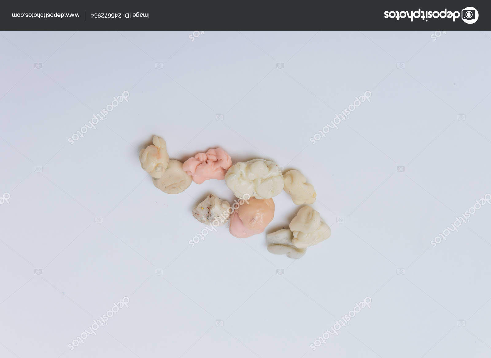 depositphotos_245672964-stock-photo-colorful-bubble-gum-white-background.jpg