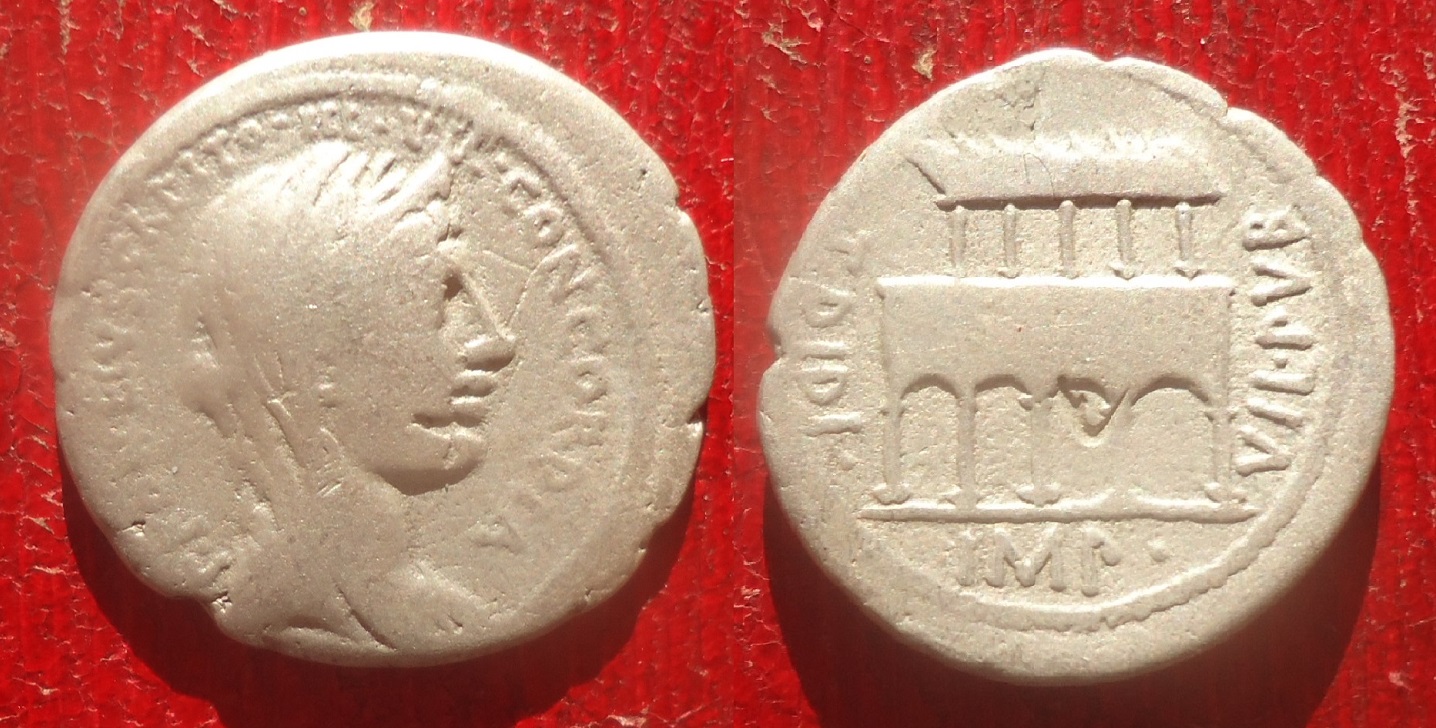 Didia 1 - P. Fonteius P.f. Capito Corcordia & Villa Publica Craw. 429.2a - MINEpic (0aa).jpg