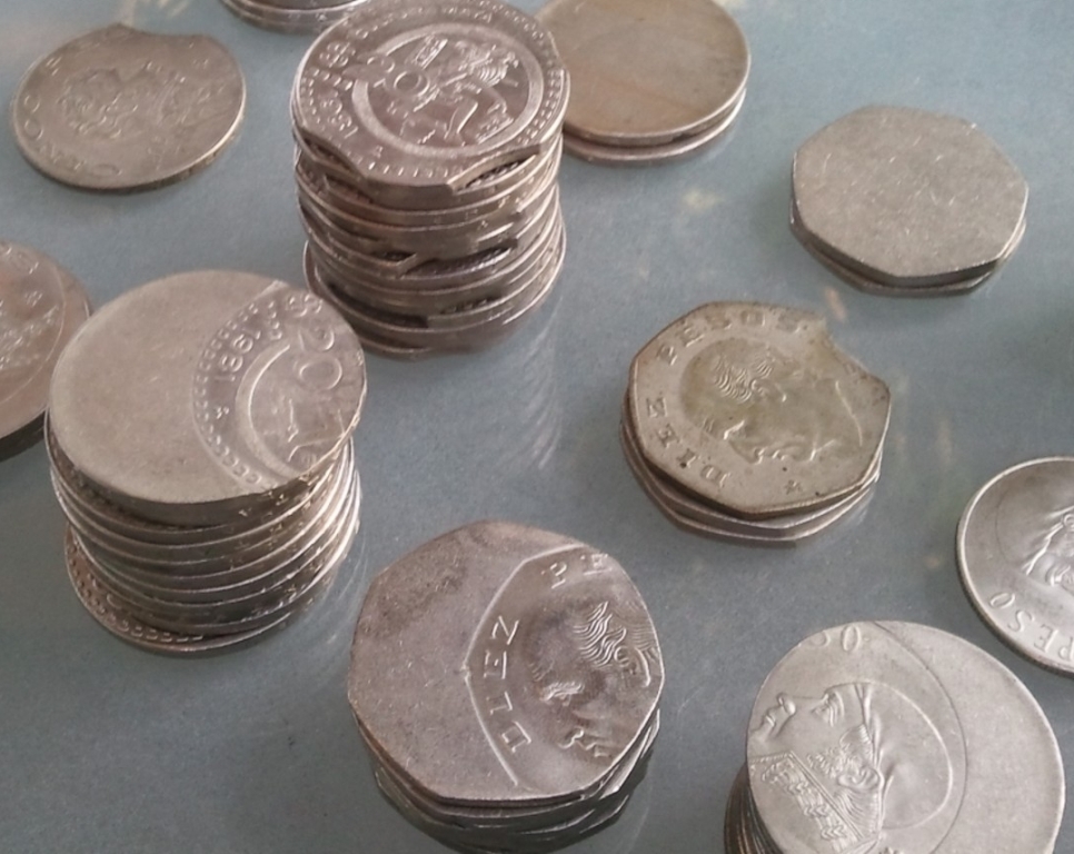 & Diez Peso Errors.jpg