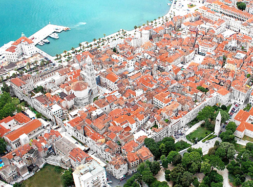 Diocletian Palace Modern.jpg