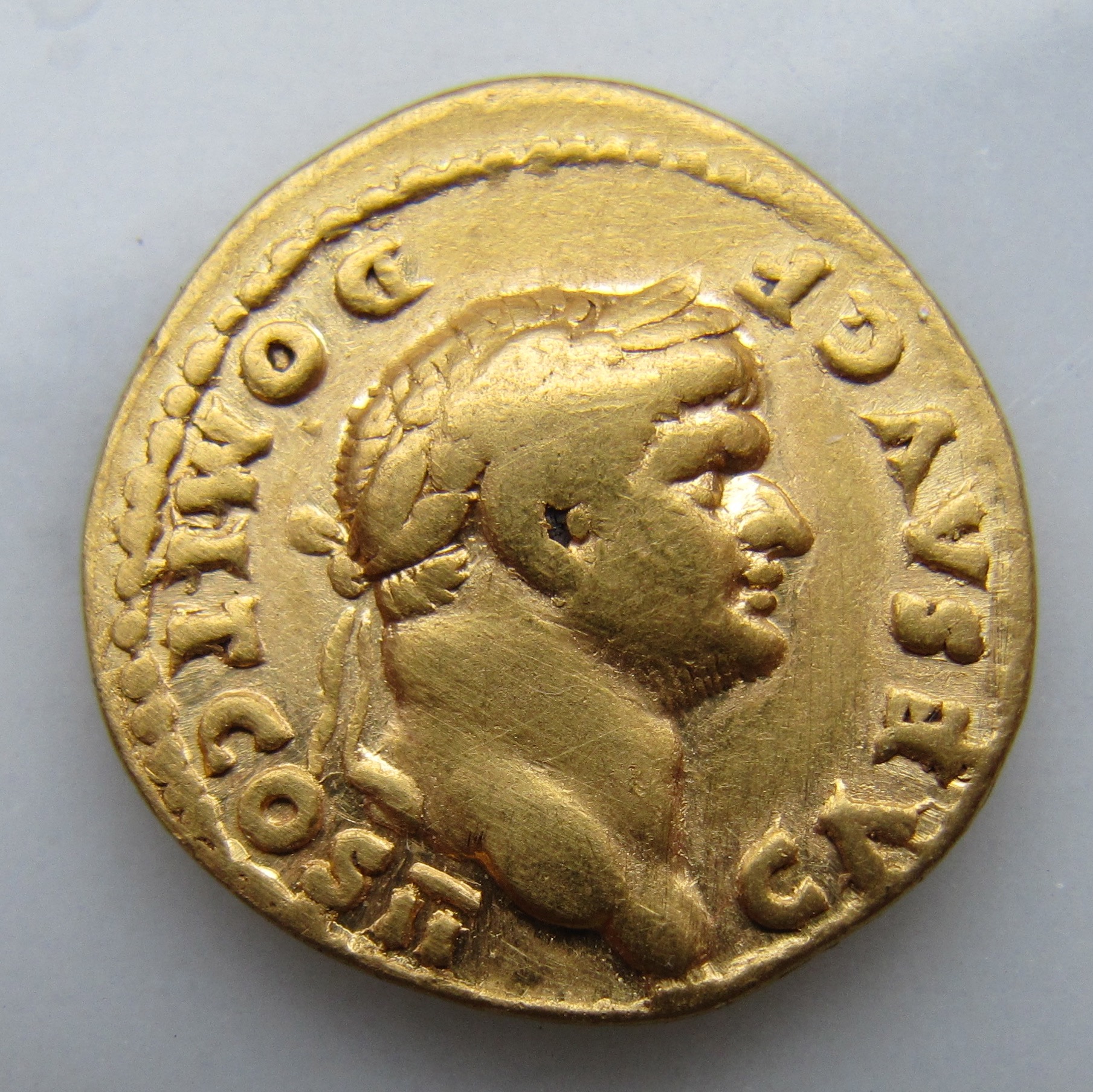 Domitian Aureus-Obv - 1.jpg
