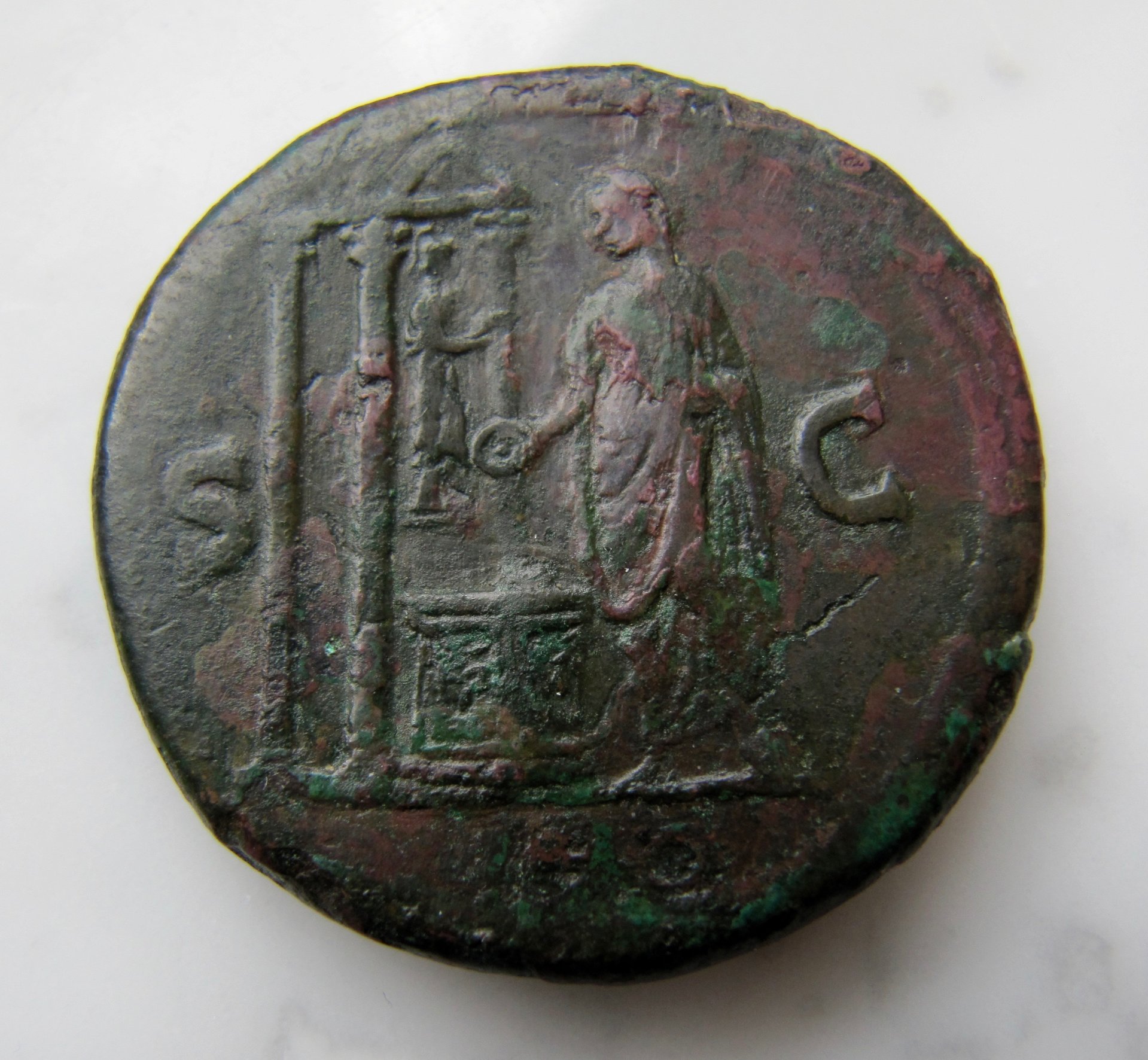 Domitian Sestertius-Minerva-Rev - 1.jpg