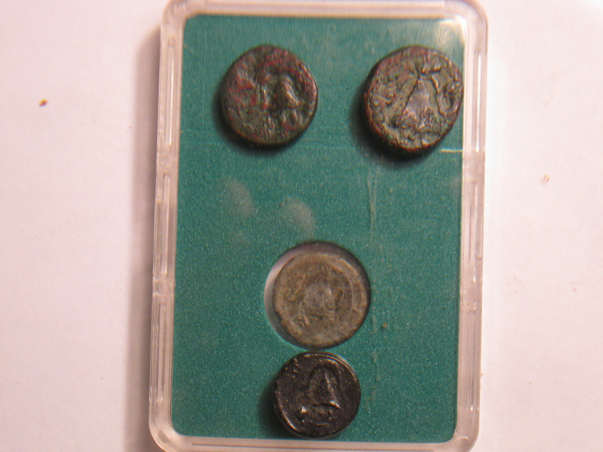 doves  Greek shield bronzes 003.JPG