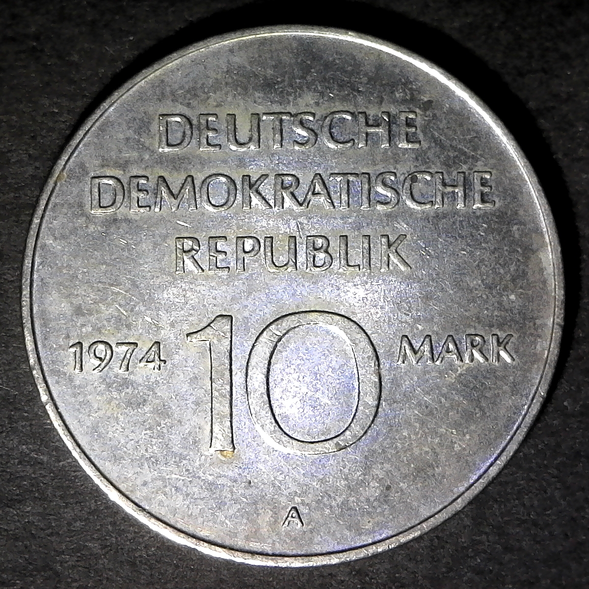 East Germany 10 Marks 1974 obv.jpg