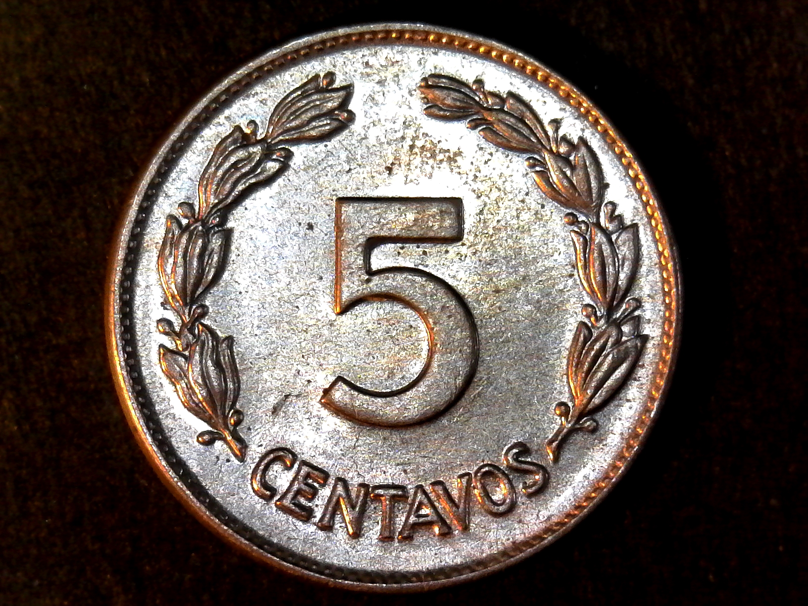 Ecaudor 5 centavos 1946 reverse.jpg