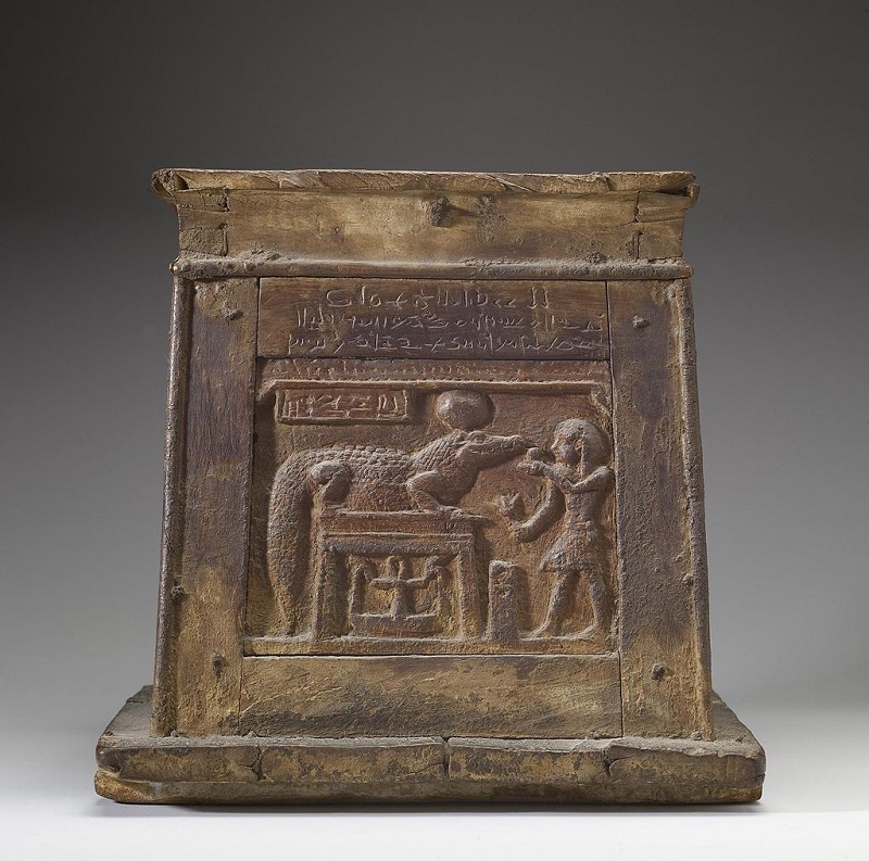 Egyptian_-_Chest_with_Writing_-_Walters_61271.jpg