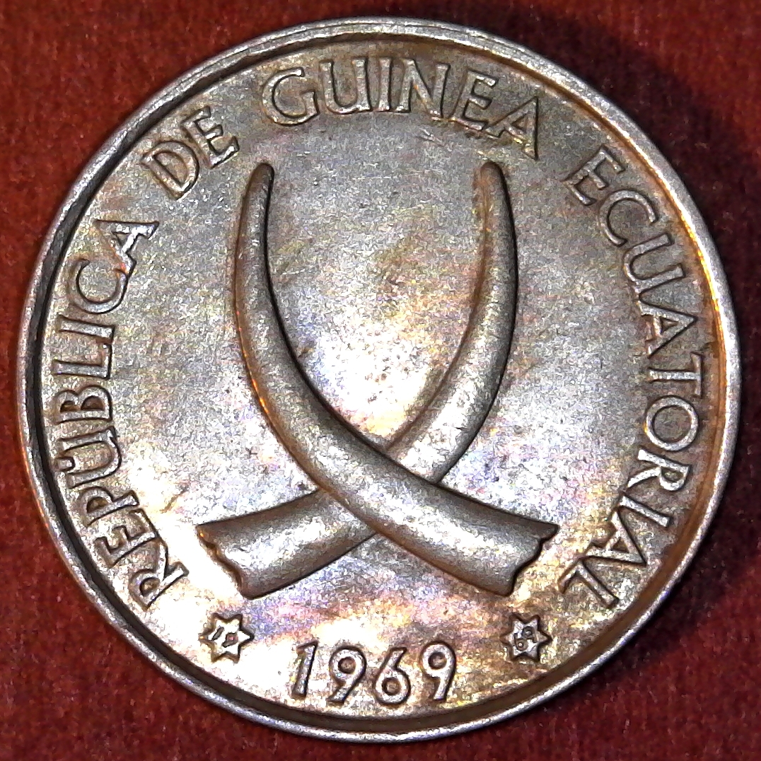 Equatorial Guinea 5 Pesetas 1969 reverse.jpg