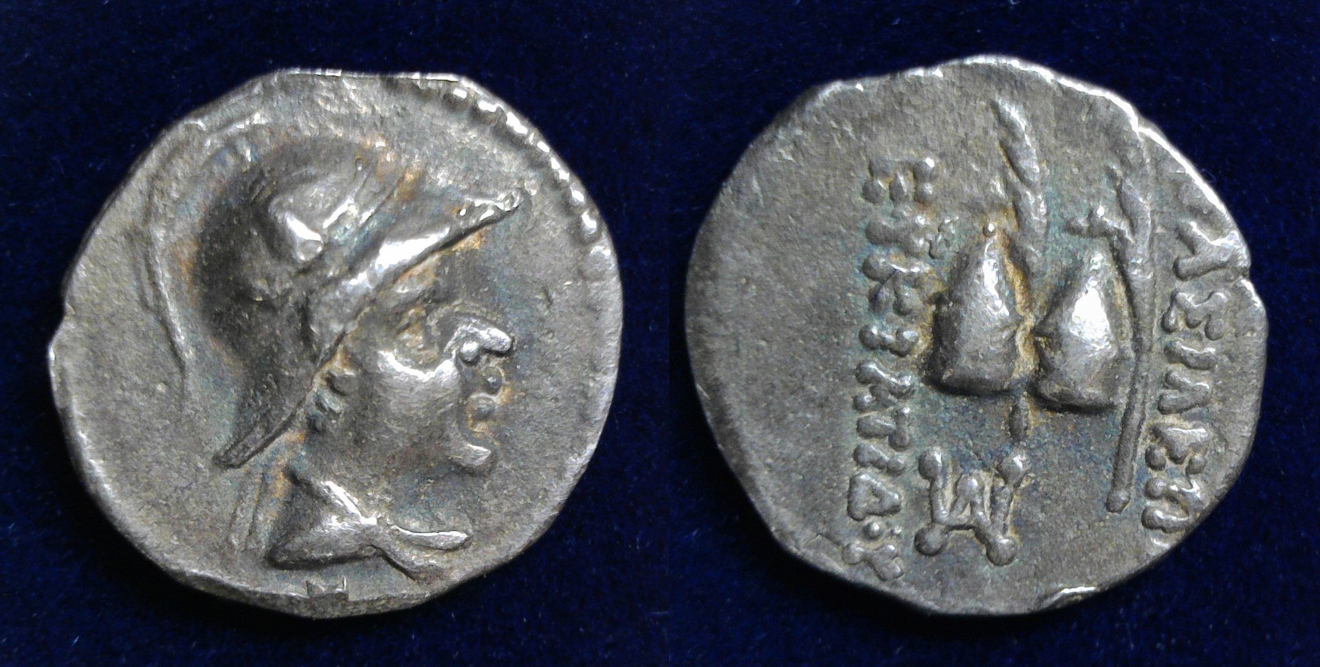 Eucratides I obol.jpg