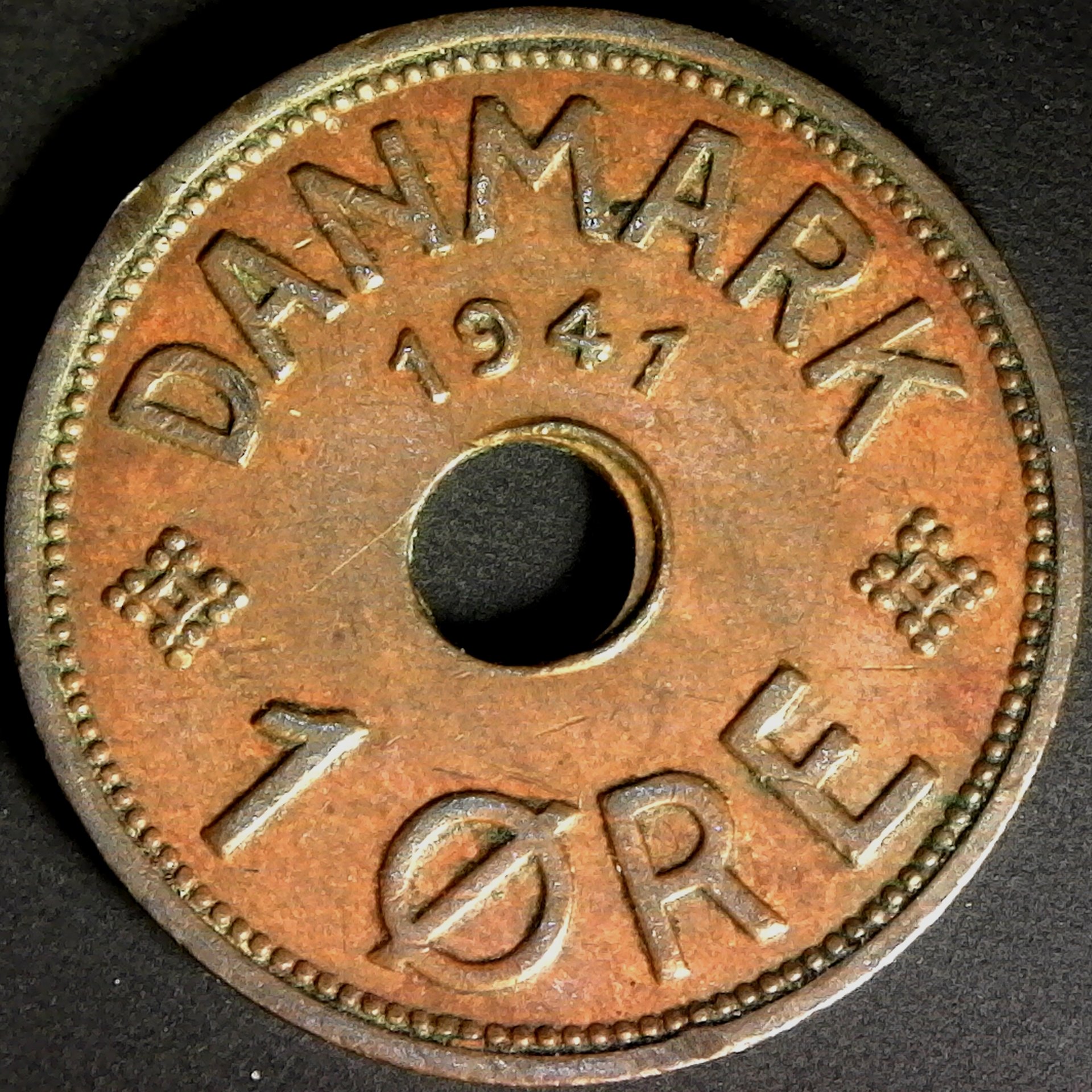 Faeroe Islands 1 Ore 1941 obv.jpg