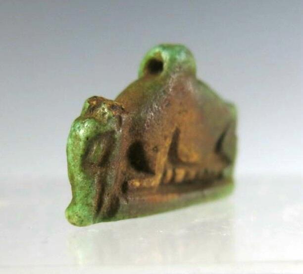 Faience amulet of Nut as sow 4.jpg