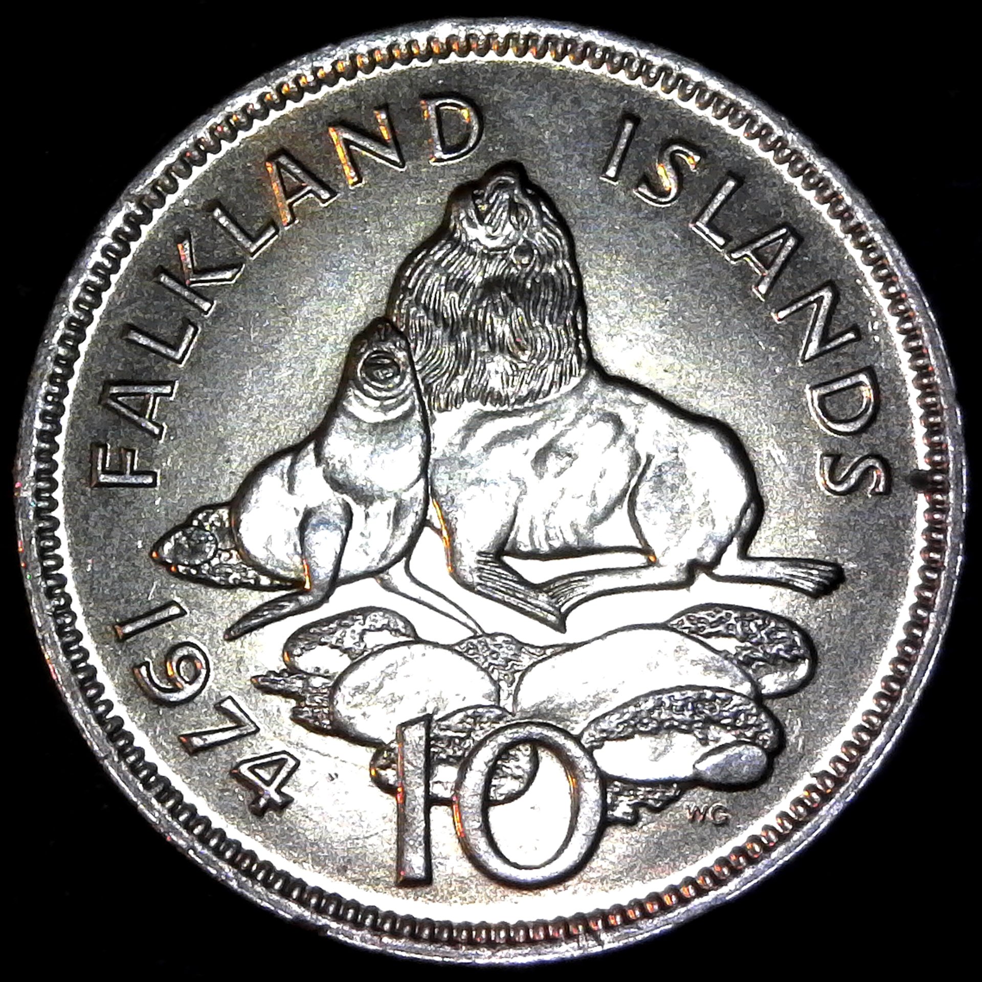 Falkland Islands 10 Pence 1974 obv.jpg