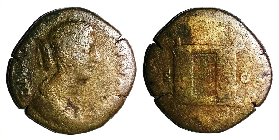 Faustina Jr CONSECRATIO altar sestertius.jpg
