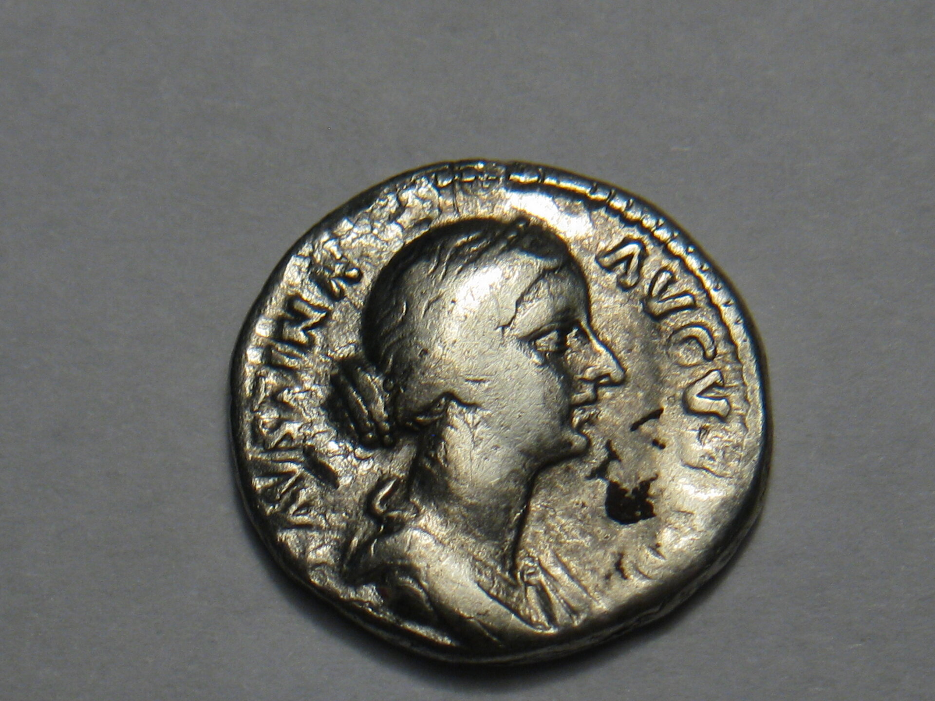 Faustina jr. denarius 002.JPG