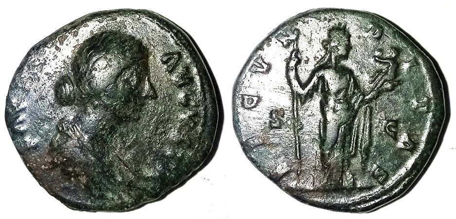 Faustina Jr FECVNDITAS Dupondius.jpg
