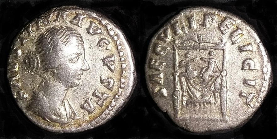Faustina Jr SAECVLI FELICIT Denarius.jpg