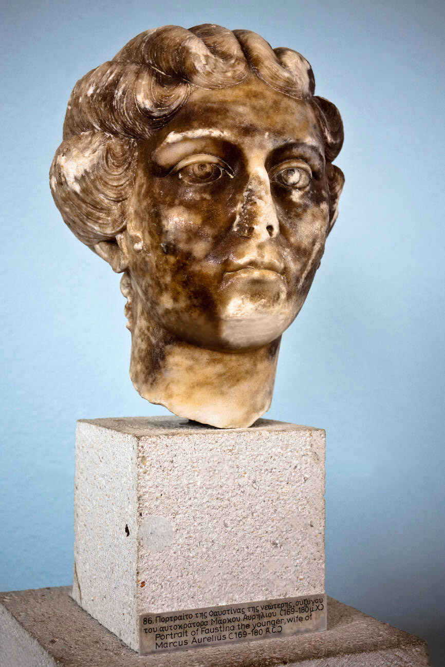 Faustina Nicopolis Archaeological Museum.jpg