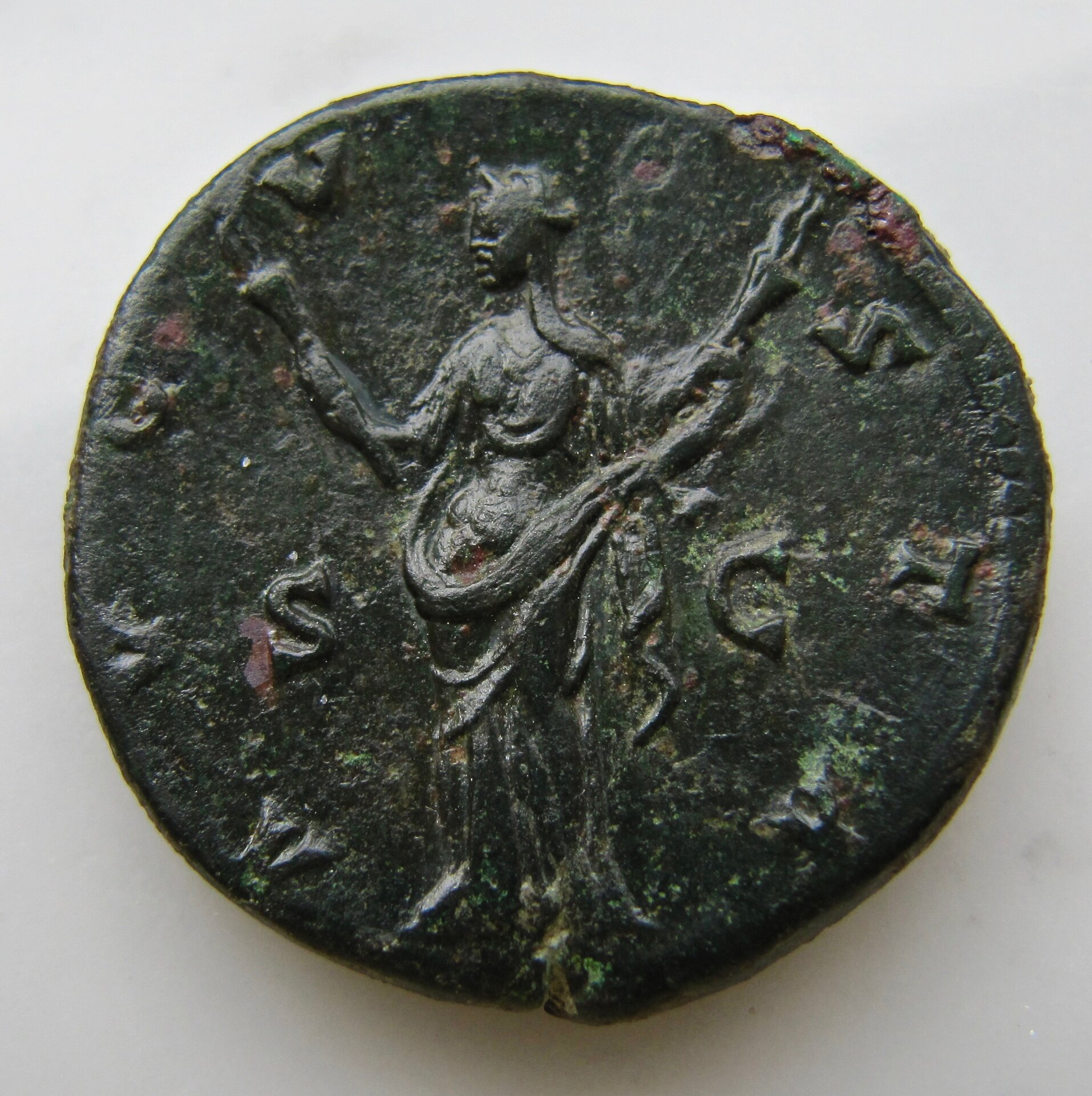 Faustina Sestertius DIVA REV1 N - 1.jpg