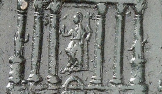 Faustina Sr AETERNITAS S C Temple sestertius Kunker closeup 2.jpg