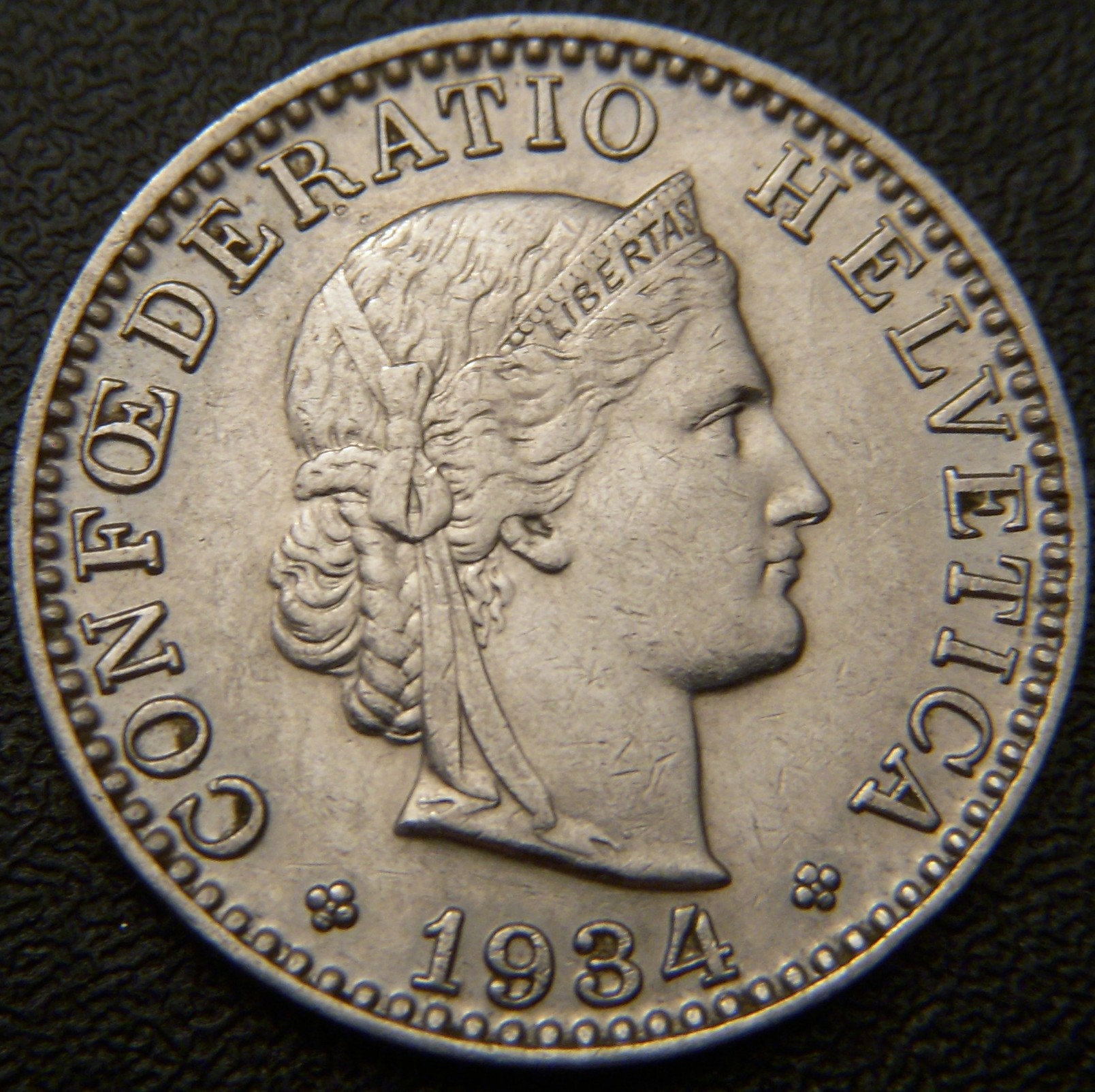 FCSUI1934B20R1.jpg