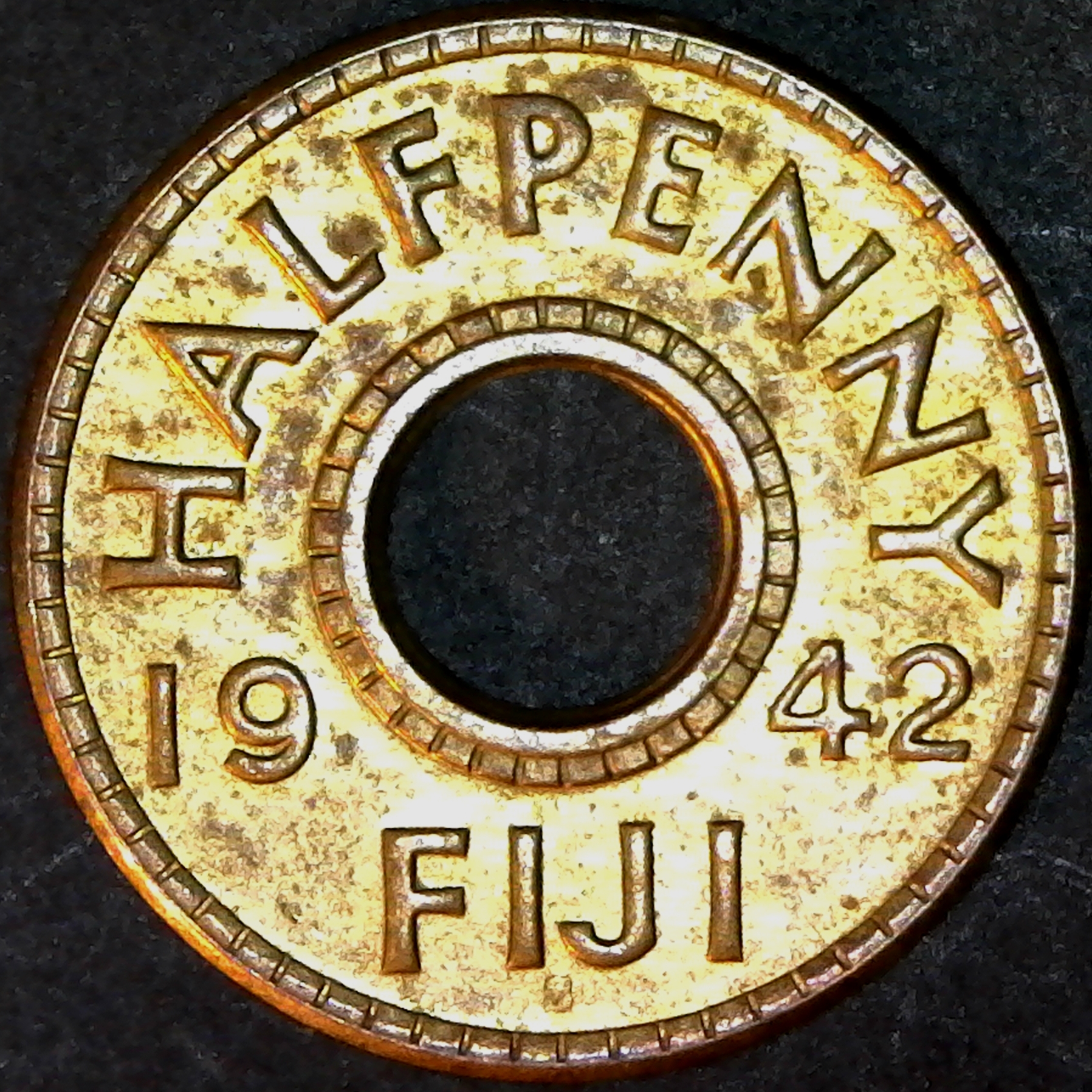 Fiji Half Penny 1942 s  obv.jpg