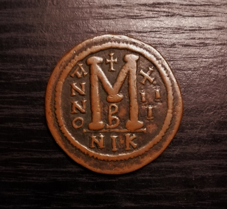 follis1 (450x415).jpg