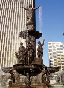 Fountain Square, Cincinnati.jpg