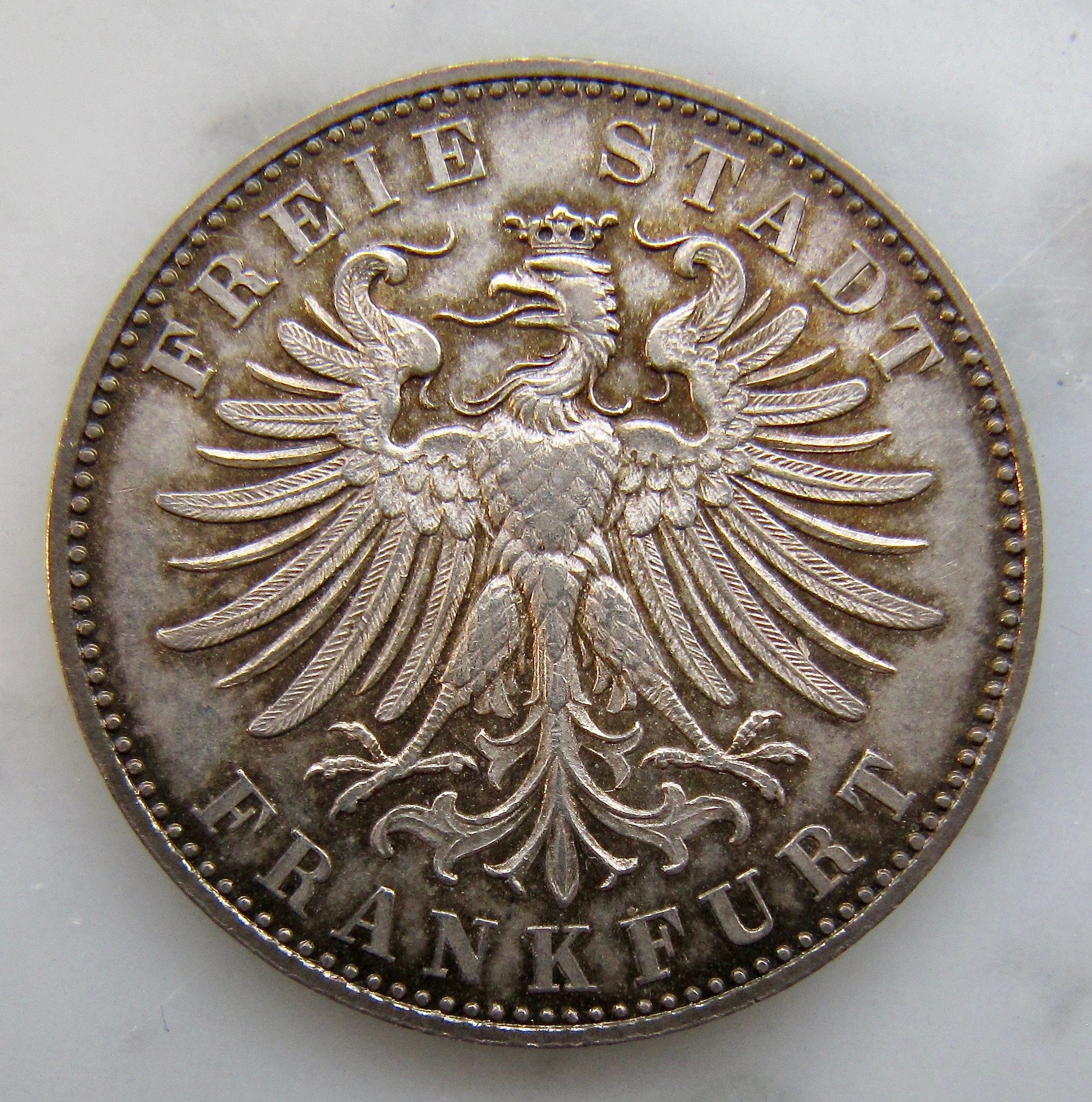Frankfurt 1-2 gulden 1862 OBV1 N - 1.jpg
