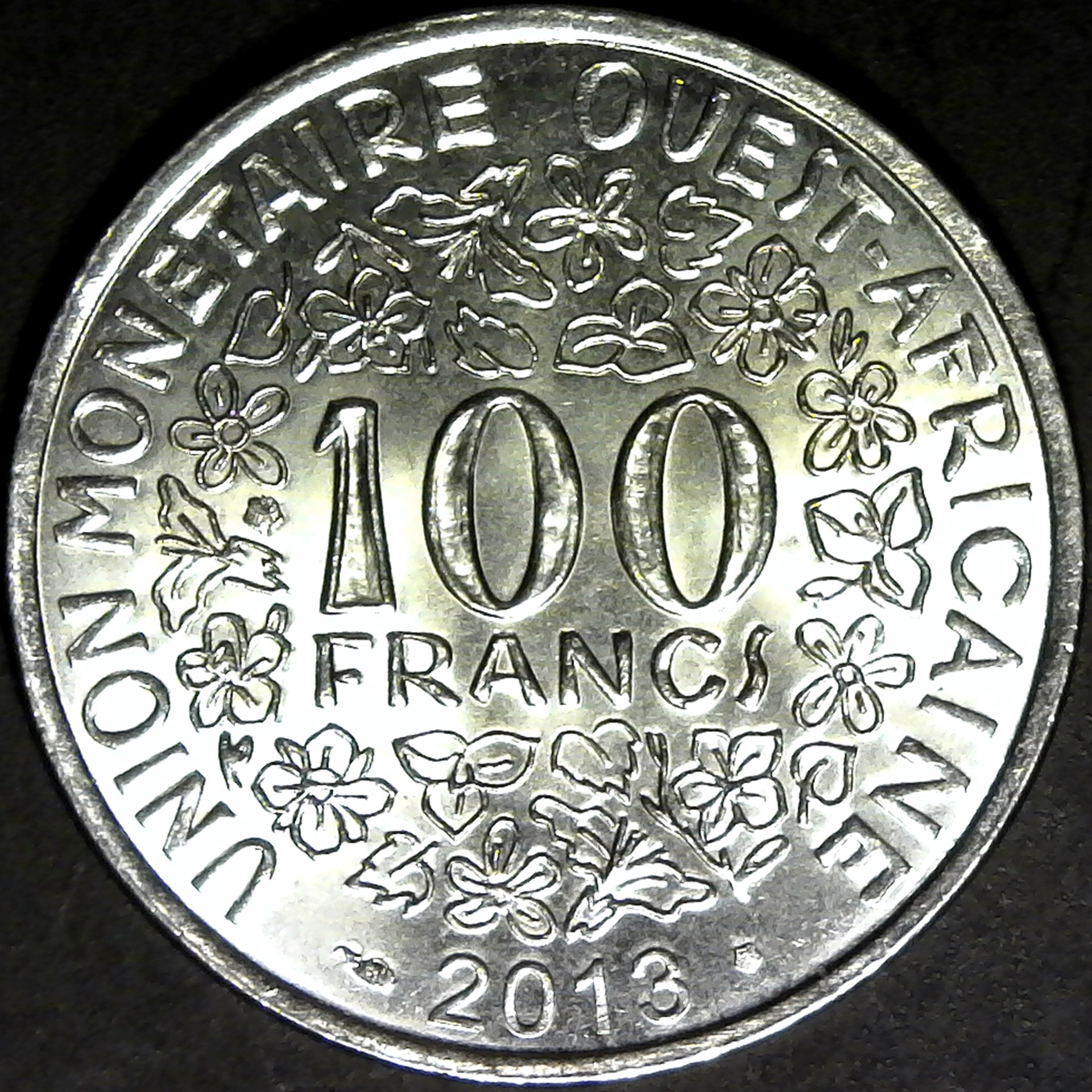French West Africa 100 Francs 2013 obv.jpg