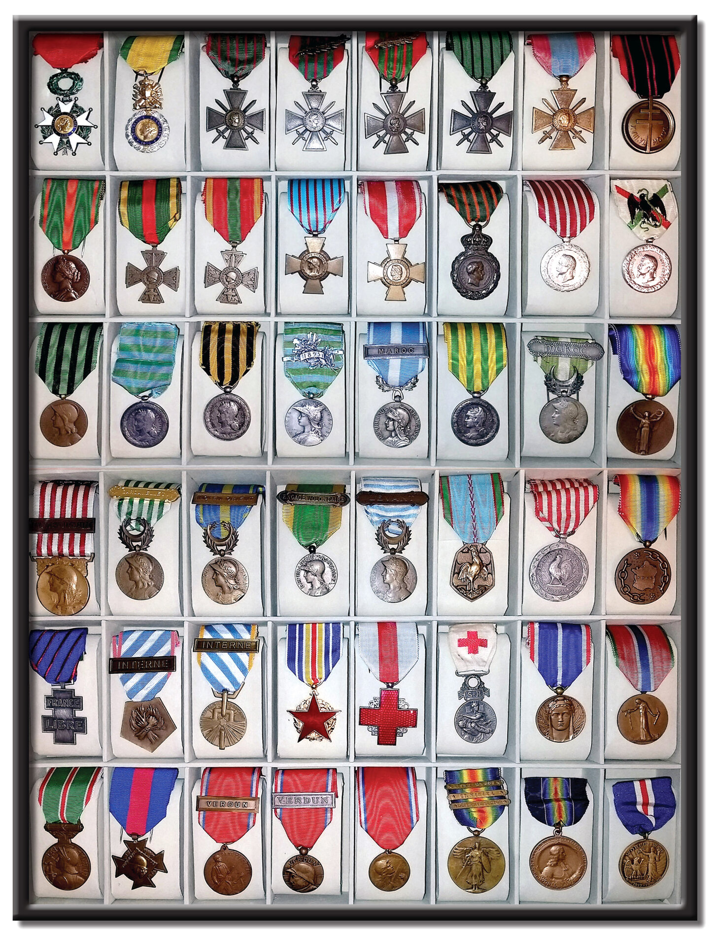 FRENCH_MILITARY_MEDALS.jpg