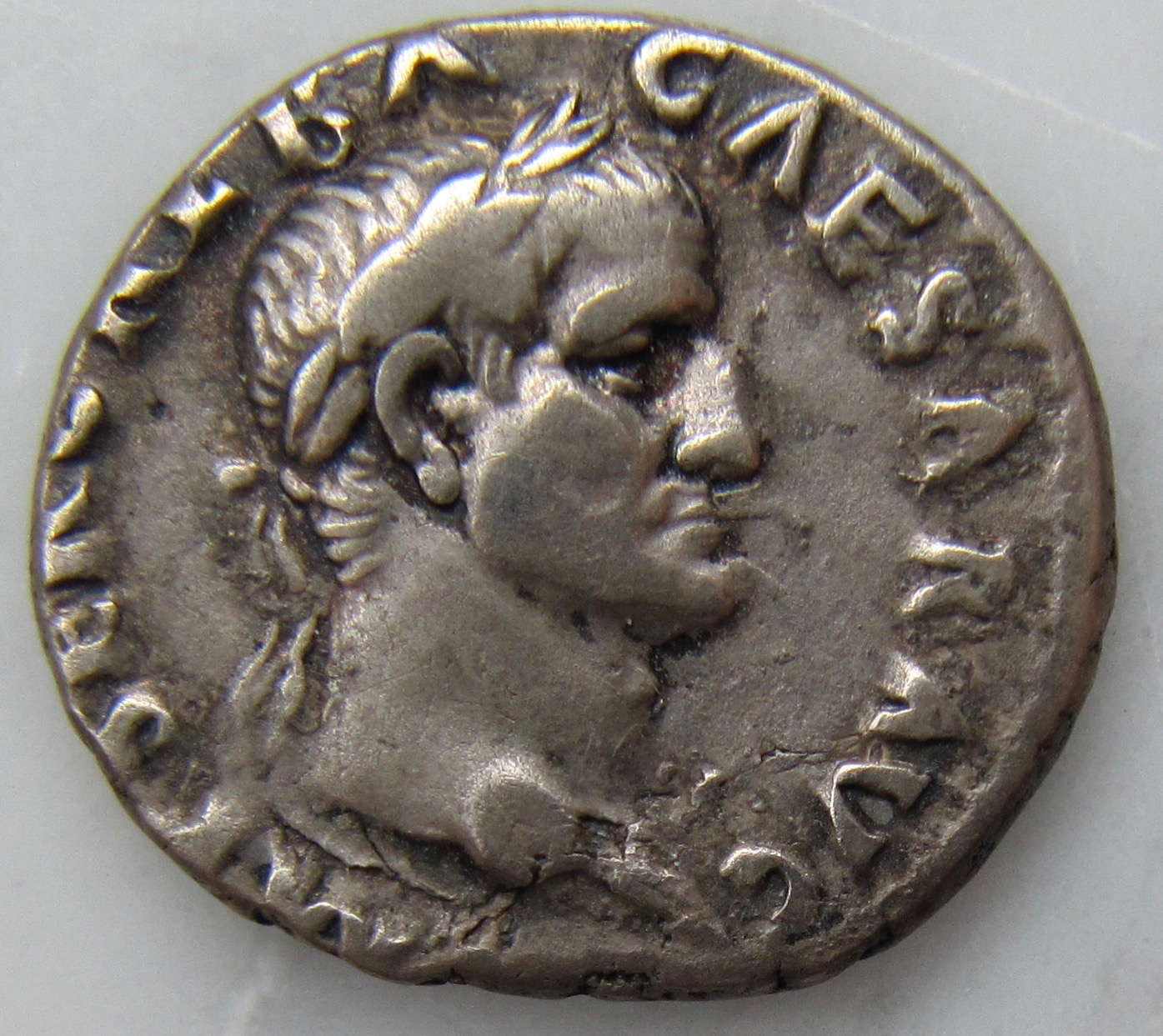 Galba denarius-victoria-obv - 1.jpg