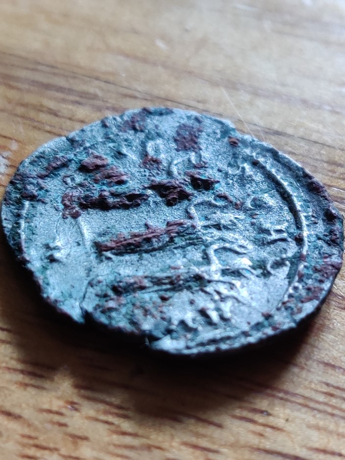 gallienus vict gal avg angled.jpg